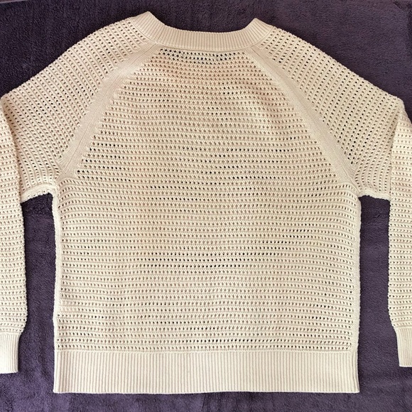 Banana Republic cream colored 100% cool cotton sweater with raglan sleeves - Picture 2 of 11